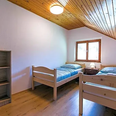 Dolar Hostel *